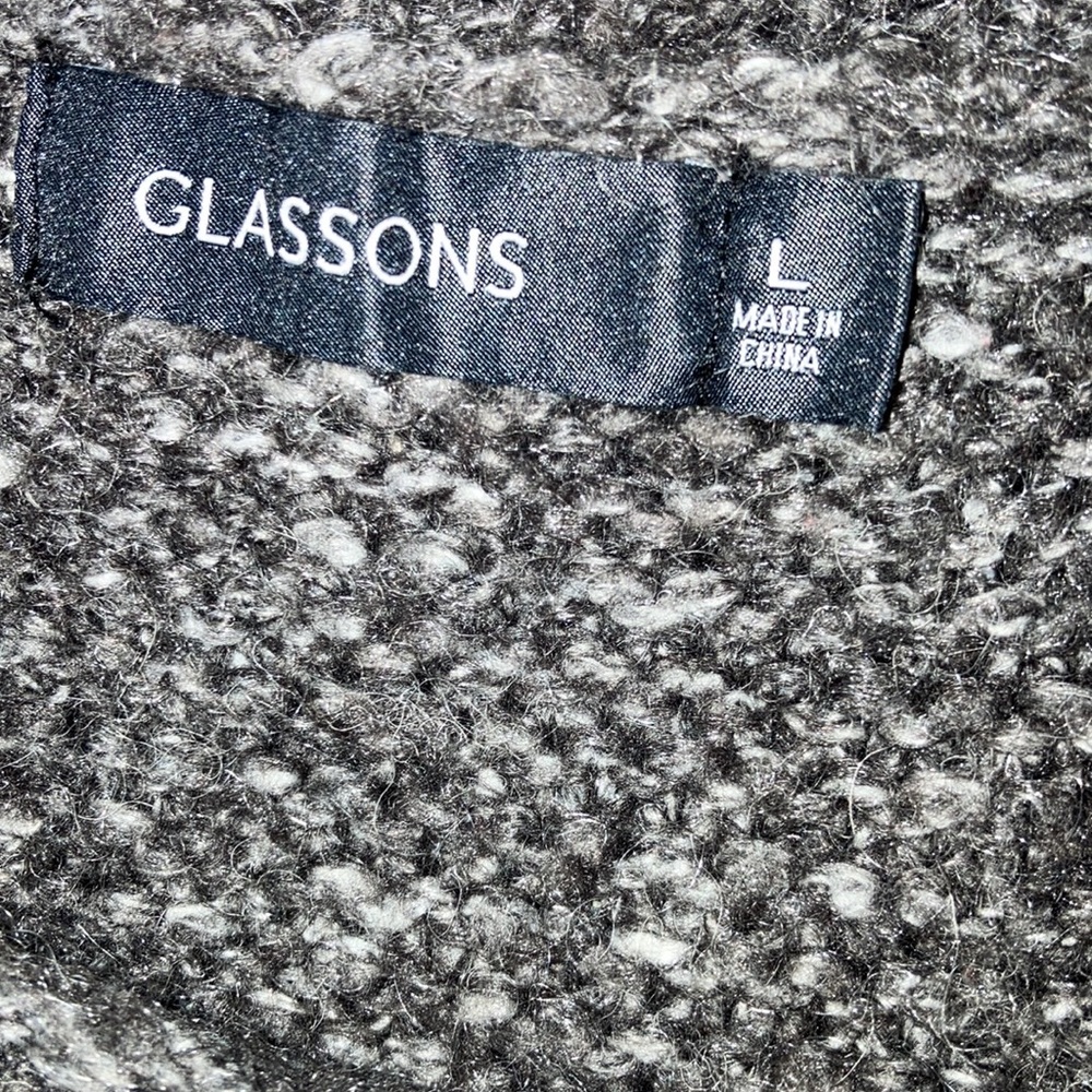 Fall sweater by Glassons size large made in china